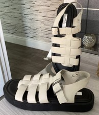 Sandali pelle crema - in,