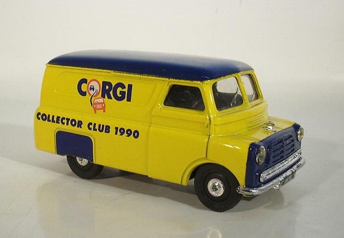 Corgi bedford cwt van - 10/12,