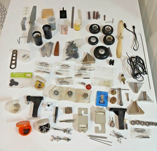 Lotto ricambi modellismo - ricambi,