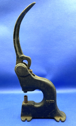 Antica pressa per rivetti - , a