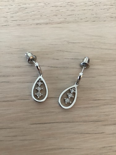 Orecchini pendenti goccia oro