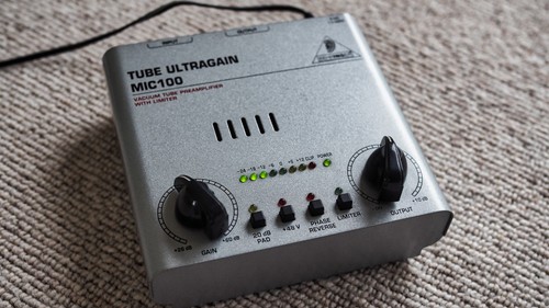 Behringer ultragain mic100 - behringer,