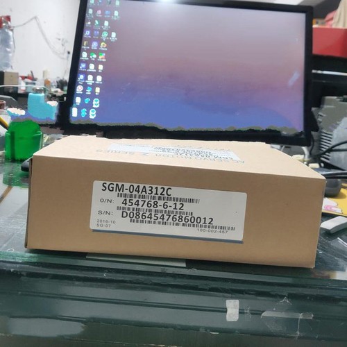 Servomotore nuovo yaskawa - un,