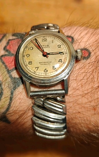 Orologio meccanico vintage