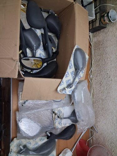 Stock 18 specchietti - stock,