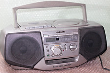 Sony CFD-V37L bass reflex body radio LW/MW/FM cassetta CD old boombox WORKING