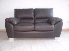 DIVANO DUE POSTI IN PELLE