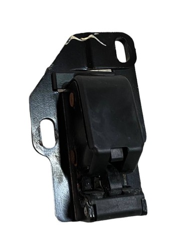 Serratura portellone porta - /,