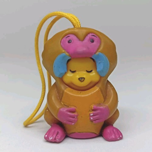 Winnie the pooh peek - winnie,