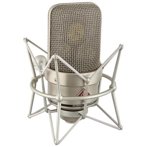 Neumann tlm - tlm, 49