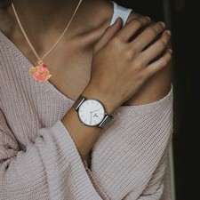  Collana a ciondolo maglione