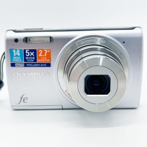 Fotocamera digitale compatta
