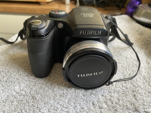 Fuji fujifilm finepix s5700 - fuji,
