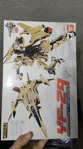 Bandai chogokin macross - bandai,