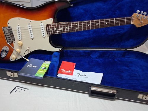 Fender stratocaster sunburst - fender,