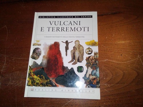 Vulcani terremoti cicloni - e,