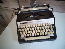 MACCHINA DA SCRIVERE ADLER