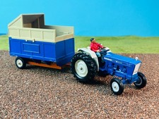 1:32 Britains Farm 9516 Ford