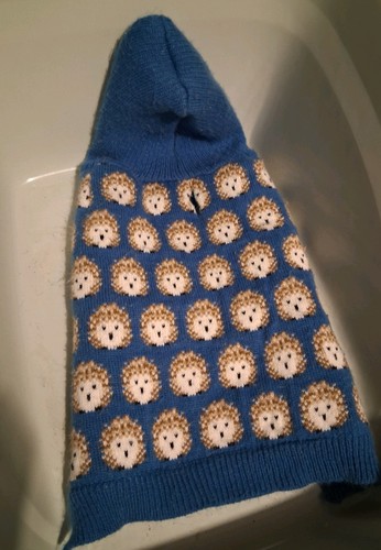 Maglione blu con - , e