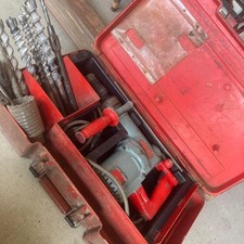 Trapano avvitatore elettrico Hilti TE60 rosso/grigio include carotaggio con 9 punte
