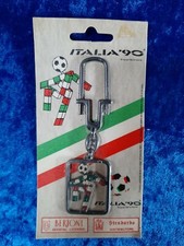 *I90 Italia 90 gadget