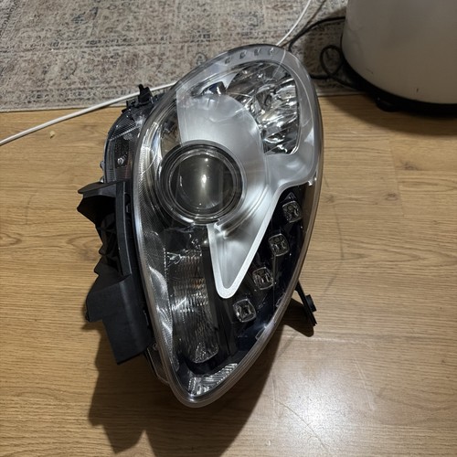 Faro proiettore anteriore
