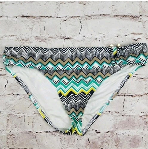 Bikini blanca fondo tribale - la,