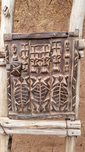 Porta granaio etnico africano