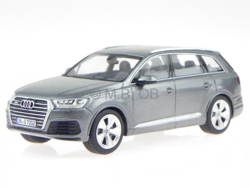 Audi typ 2015 graphit - q7, 4m