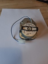 MOTOREDUTTORE CROUZET MODELLO 80333506 INUTILIZZATO STOCK V230 50HZ