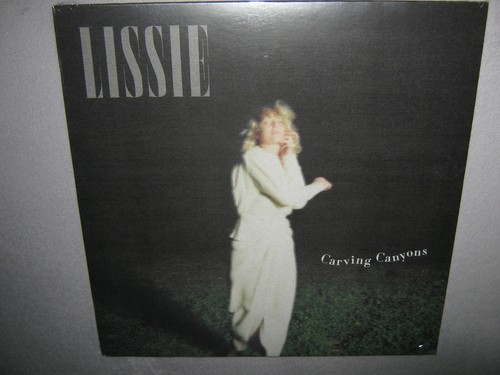 Lissie carving canyons - lissie,