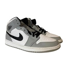 Air Jordan 1 Mid Light Smoke