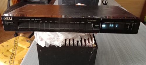 Radio akai a305 - at,