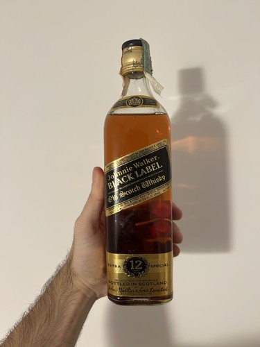 Johnnie walker black - walker,