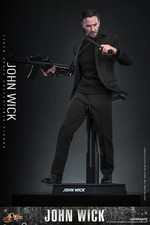 PREORDINE Hot Toys 1/6 John Wick 31 cm MMS832