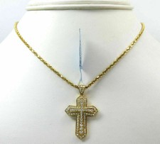 Ciondolo croce diamante tondo