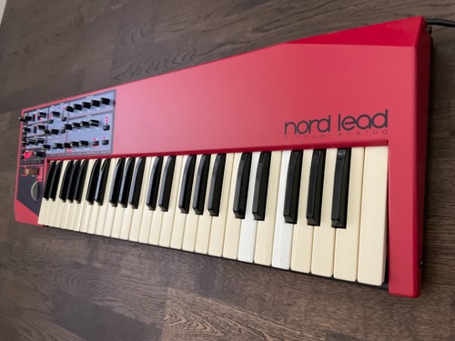 Clavia nord lead - clavia,