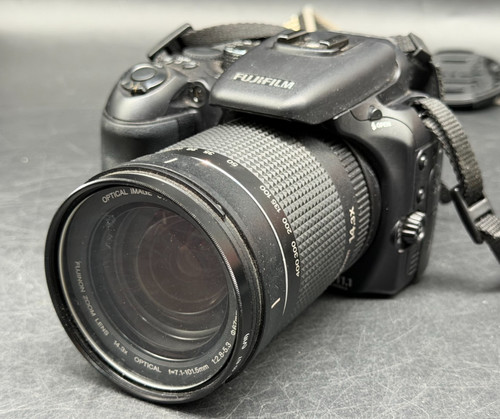 Fujifilm finepix s100fs - fujifilm,