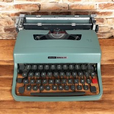 Macchina Da Scrivere Olivetti Lettera 32 Azzurra Vintage Epoca Anni 60 Design
