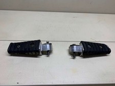 COPPIA PEDANE POGGIA PIEDI PASSEGGERO  ORIGINALI MOTO YAMAHA VIRAGO 500 535 7...
