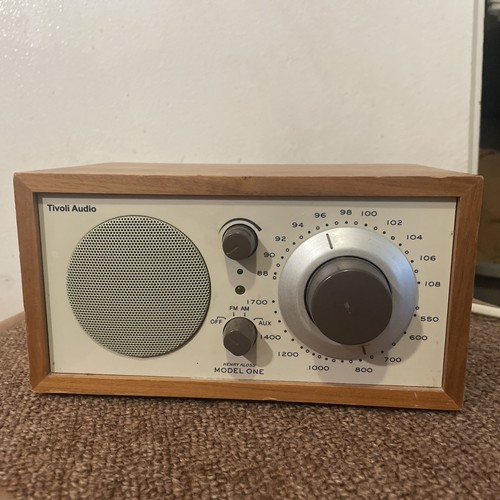 Tivoli audio model - model, am/fm