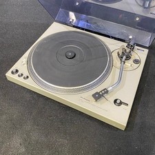 Technics SL-1700 Turntable