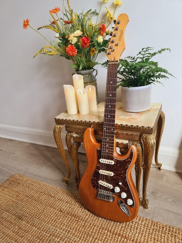 Chitarra elettrica vintage
