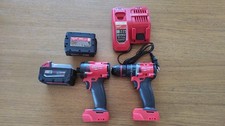 Milwaukee 18V Brushless Kit Attrezzi Completo di Batterie 18V E Caricabatterie