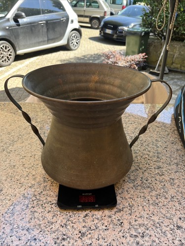 Antica grande conca acqua - ,