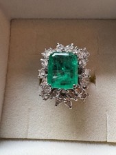 Anello oro 24 carati 7,7 gr. con grande smeraldo e brillanti, anni 50/60. 