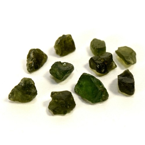 10ct verde apatite grezza - apatite,