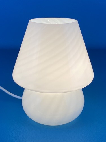 Piccola lampada tavolo a - piccola, da
