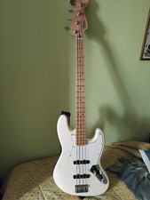 Basso Fender Jazz Bass