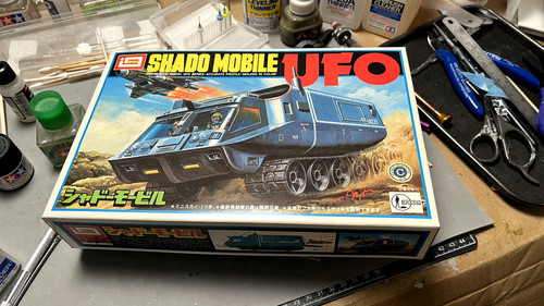 Raro ufo shado - -,